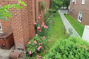 1039 Throggs Neck Expressway, Bronx, NY 10465 - Photo 10