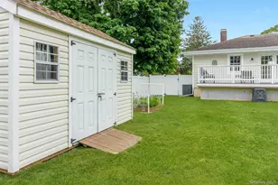 315 Wicks Rd, New Suffolk, NY 11956 - Photo 20