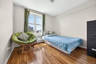 142-05 Roosevelt Ave, Flushing, NY 11354 - Photo 12
