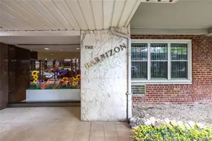 142-05 Roosevelt Ave, Flushing, NY 11354 - Photo 2