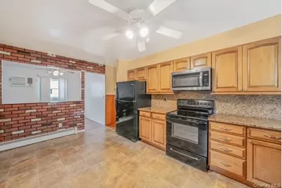 34 Stewart Street, Bay Shore, NY 11706 - Photo 14