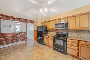 34 Stewart St, Bay Shore, NY 11706 - Photo 14