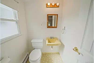 34 Stewart Street, Bay Shore, NY 11706 - Photo 18