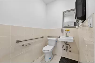 82-20 Britton Avenue, Elmhurst, NY 11373 - Photo 12
