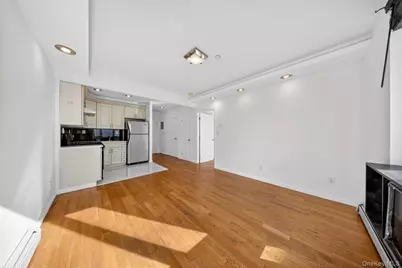 82-20 Britton Avenue, Elmhurst, NY 11373 - Photo 26