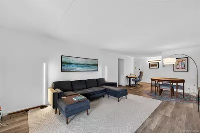 100 Clinton Avenue #3C, Mineola, NY 11501 - Photo 1