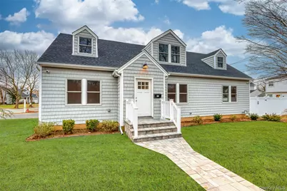 479 Woodbury Road, Plainview, NY 11803 - Photo 2