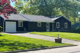 122 Rocky Point Landing Rd, Rocky Point, NY 11778 - Photo 2