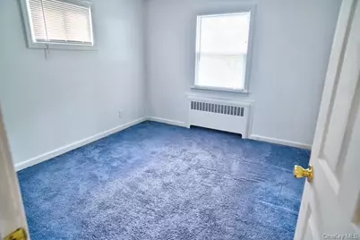 18 Bailey Avenue, Babylon, NY 11702 - Photo 12