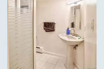 18 Bailey Avenue, Babylon, NY 11702 - Photo 14