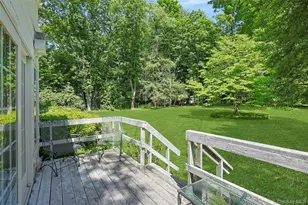 100 Devoe Rd, Chappaqua, NY 10514 - Photo 22