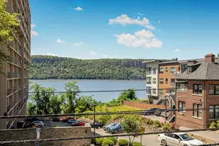 1120 Warburton Ave, Yonkers, NY 10701 - Photo 2