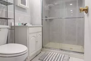 35 Rokeby Pl, New York, NY 10310 - Photo 12