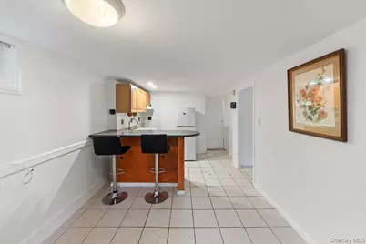 2323 Powell Avenue, Bronx, NY 10462 - Photo 26