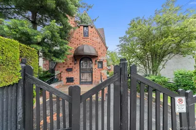 2323 Powell Avenue, Bronx, NY 10462 - Photo 2