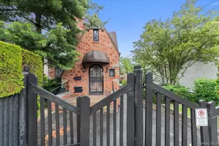 2323 Powell Ave, Bronx, NY 10462 - Photo 2