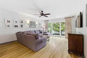 6 Blenheim Ct, Rockville Centre, NY 11570 - Photo 12
