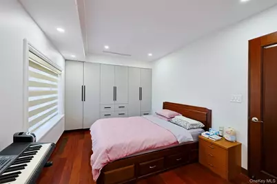 21-20 Francis Lewis Boulevard, Whitestone, NY 11357 - Photo 42