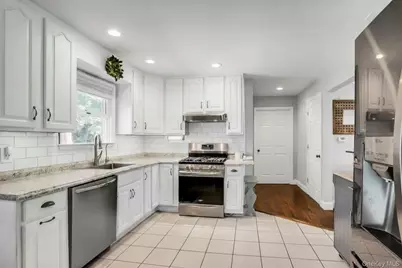 57 Wantagh Avenue, East Islip, NY 11730 - Photo 10
