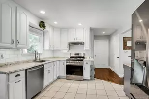57 Wantagh Ave, East Islip, NY 11730 - Photo 10