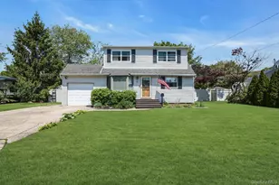 57 Wantagh Ave, East Islip, NY 11730 - Photo 2