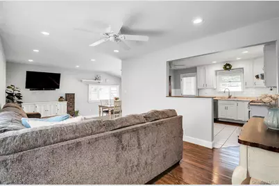 57 Wantagh Avenue, East Islip, NY 11730 - Photo 4