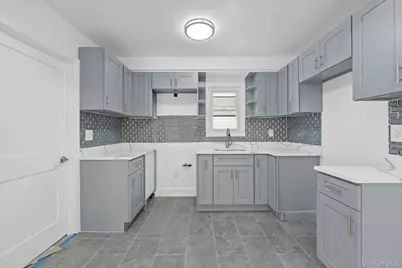 10708 132nd Street, Richmond Hill, NY 11419 - Photo 8
