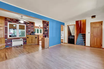 1456 Peters Boulevard, Bay Shore, NY 11706 - Photo 12