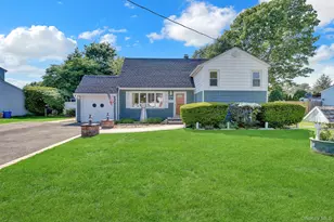 1456 Peters Blvd, Bay Shore, NY 11706 - Photo 4