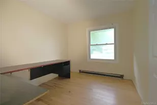 17 Roosevelt Rd, Hyde Park, NY 12538 - Photo 10