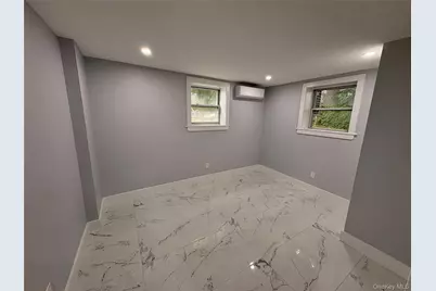 23 Belknap Avenue, Yonkers, NY 10710 - Photo 2