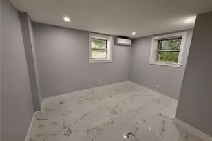 23 Belknap Ave, Yonkers, NY 10710 - Photo 2