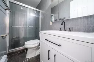 7 New Jersey Ct, Dix Hills, NY 11746 - Photo 22