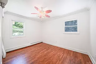 7 New Jersey Ct, Dix Hills, NY 11746 - Photo 34