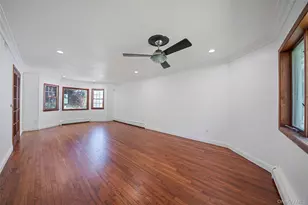 7 New Jersey Ct, Dix Hills, NY 11746 - Photo 8