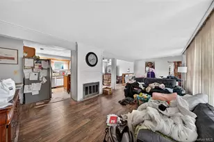 2 Dawn Ln, Hicksville, NY 11801 - Photo 10