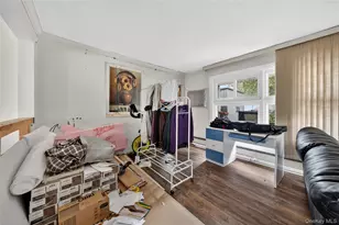 2 Dawn Ln, Hicksville, NY 11801 - Photo 18