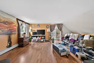 2 Dawn Ln, Hicksville, NY 11801 - Photo 20