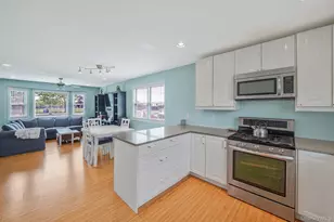 374 Rider Ave, Patchogue, NY 11772 - Photo 8