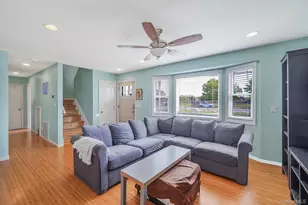 374 Rider Ave, Patchogue, NY 11772 - Photo 4