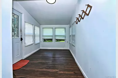 21 Sunset Avenue, East Quogue, NY 11942 - Photo 14