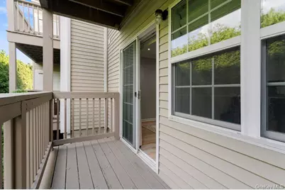 205 Willow Lane, Valley Stream, NY 11580 - Photo 22