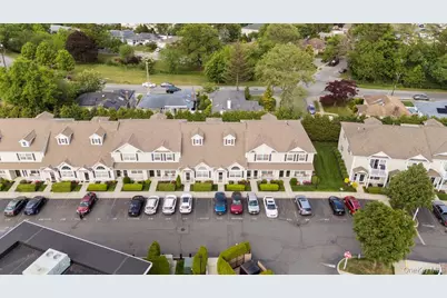 205 Willow Lane, Valley Stream, NY 11580 - Photo 2