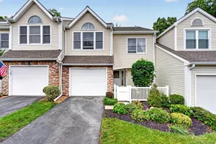 40 Spruce Ridge Dr, Fishkill, NY 12524 - Photo 2
