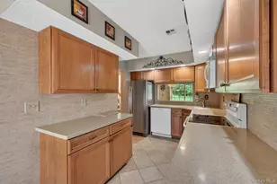 40 Spruce Ridge Dr, Fishkill, NY 12524 - Photo 8