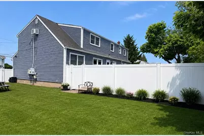 1423 9th Street, West Babylon, NY 11704 - Photo 22