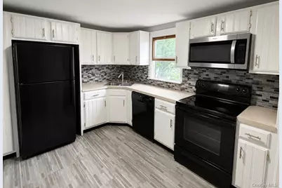 1423 9th Street, West Babylon, NY 11704 - Photo 12