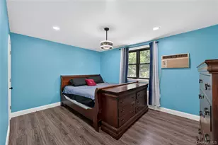 56-21 Douglastion Pkwy, Douglaston, NY 11362 - Photo 12