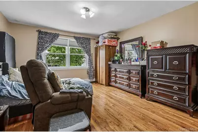 583 Bellevue Avenue N #1, Yonkers, NY 10703 - Photo 12