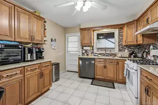 583 Bellevue Ave N, Yonkers, NY 10703 - Photo 8